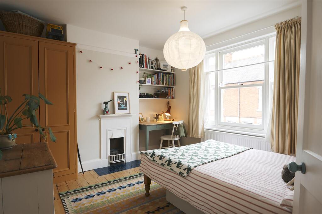 Bedroom 2.jpg