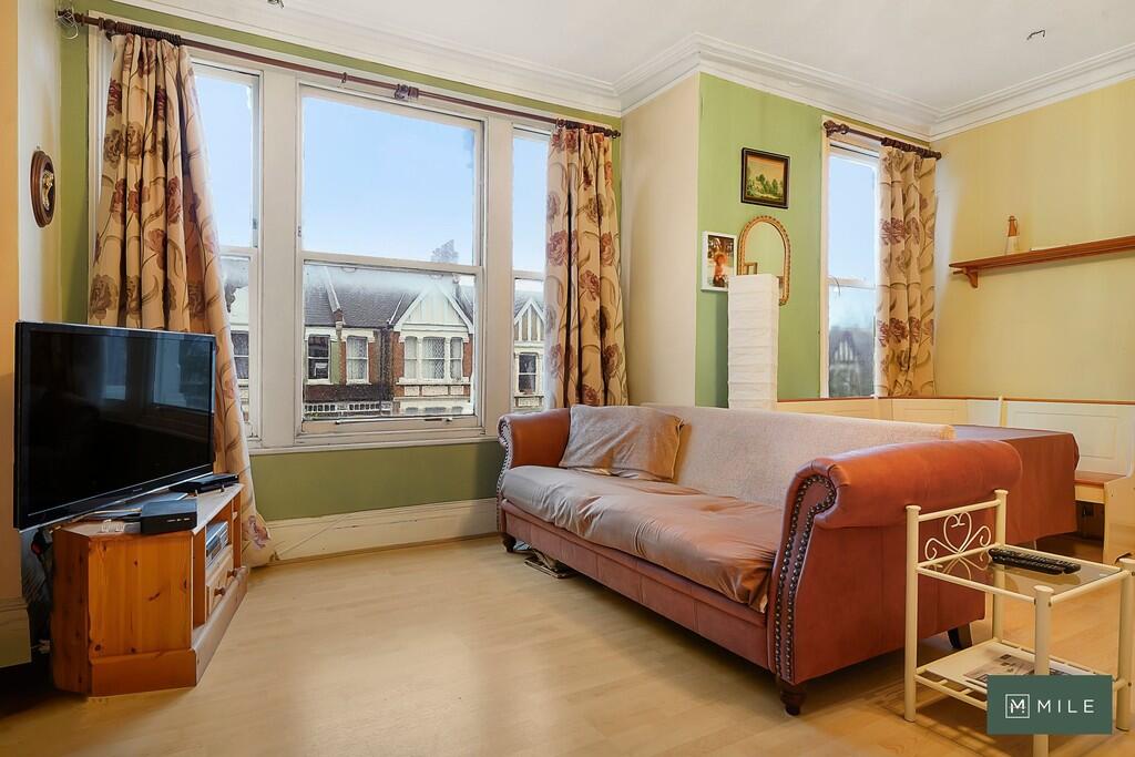 Flat B, 20 Lushin...