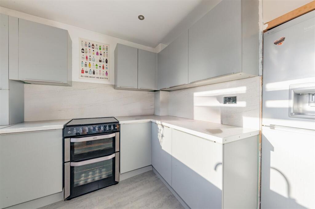 31 Millhall Crescent Dundee-12.JPG