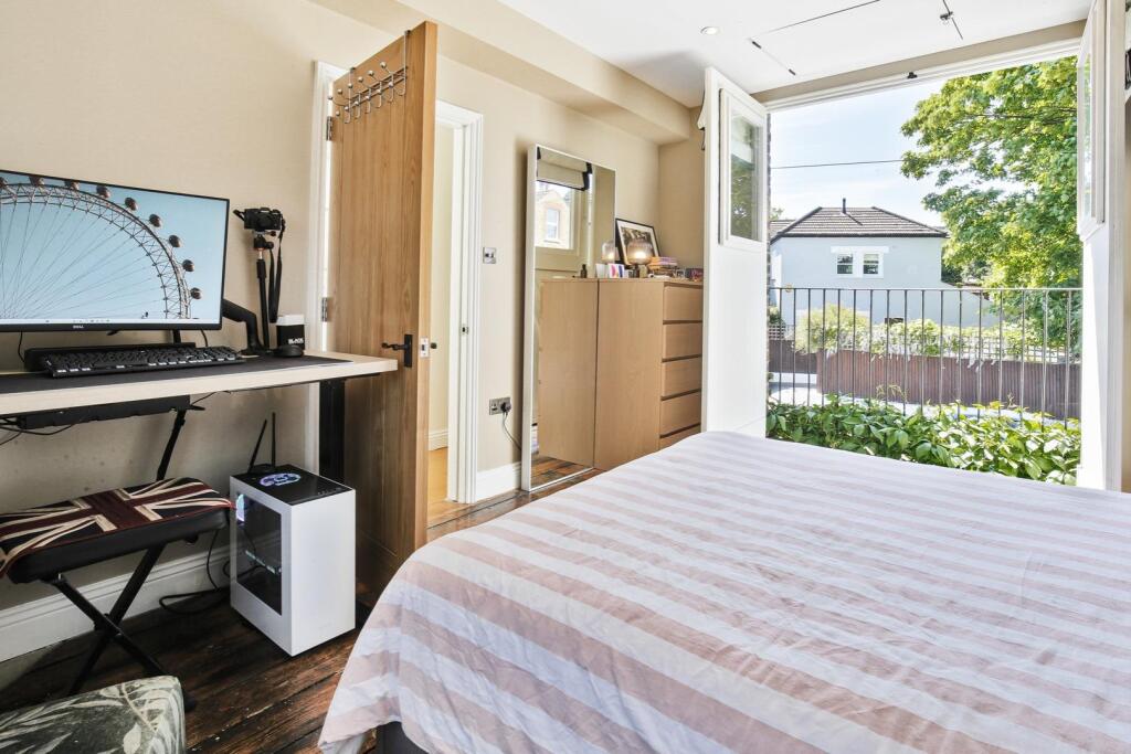 1463639988 - St.Julians Farm Road, SE27 - 26.jpg