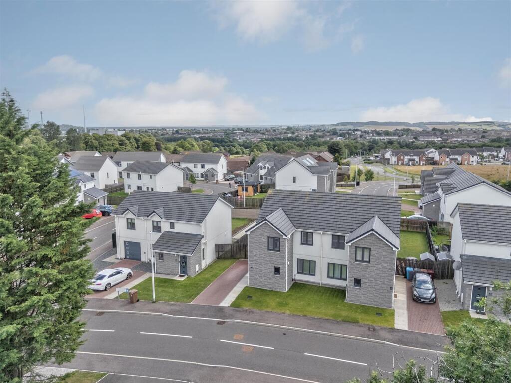 3 Greenhill Crescent Dundee-21.JPG