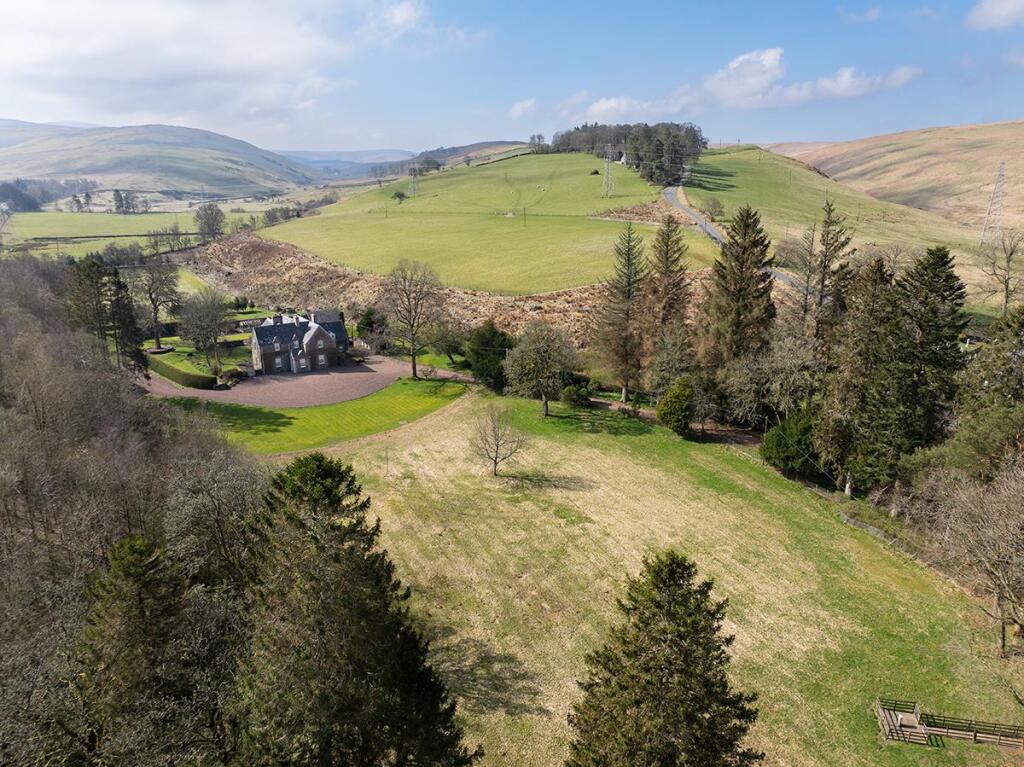 The Old Manse and environs