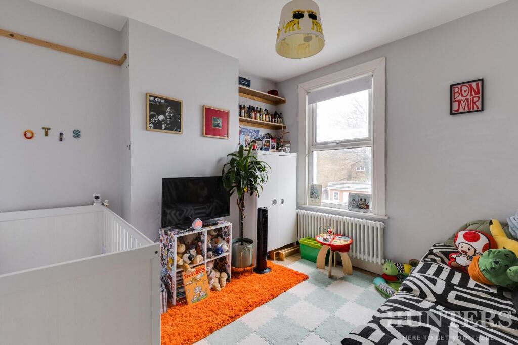 8 Halefield Road N17 9XR-03.jpg