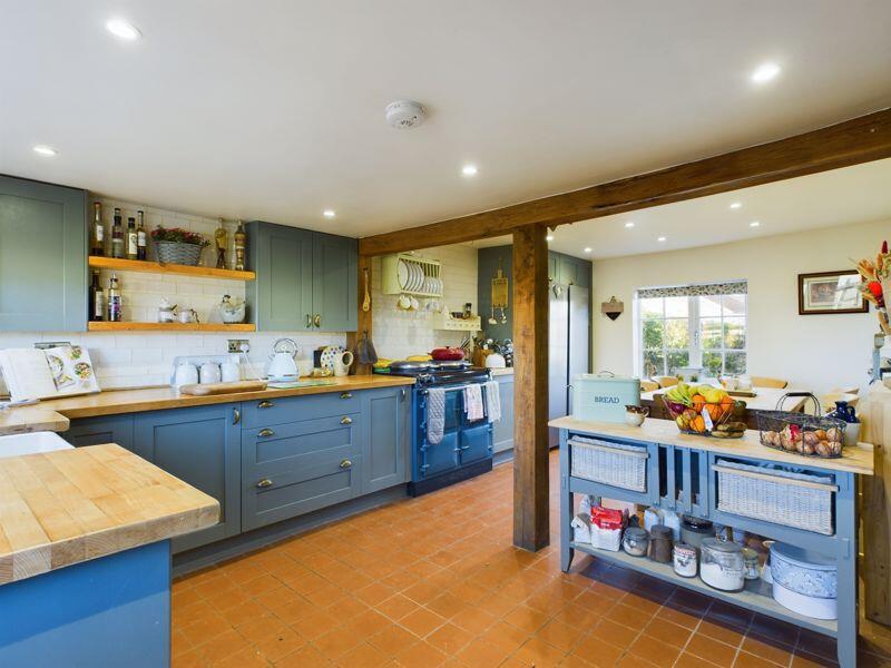 Dining kitchen
