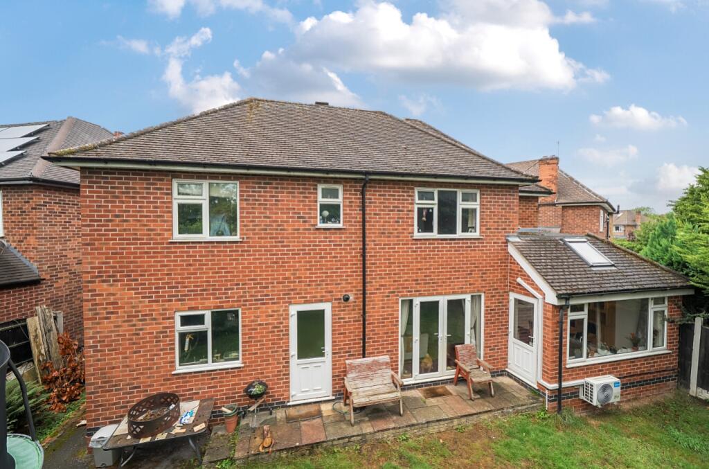 1327617-2-687f6577aaebd-ARW