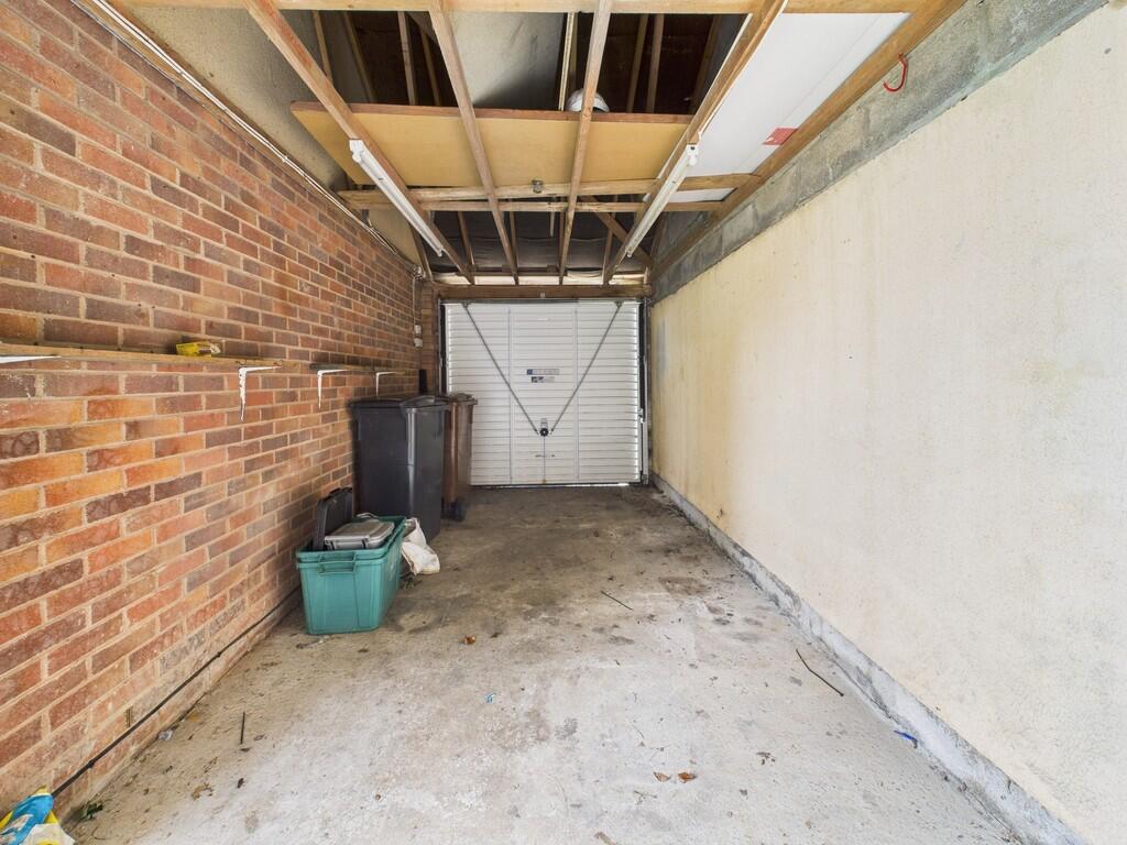 CAM02089G0-PR0576...