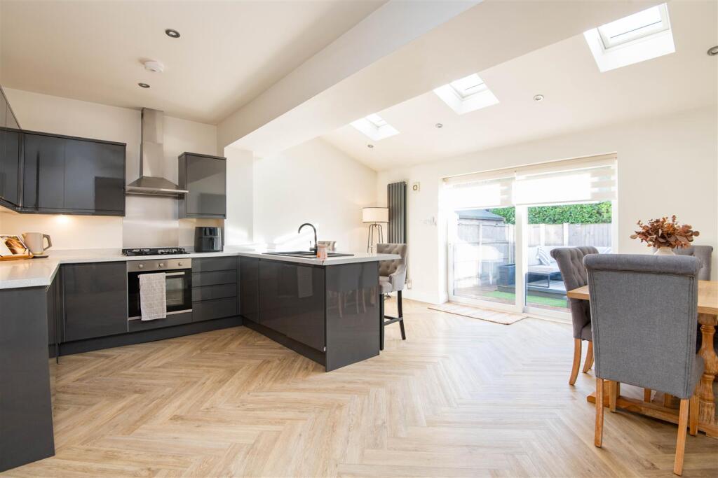 Kitchen / Diner