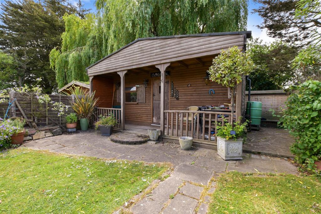 Workshop/Outbuildings *