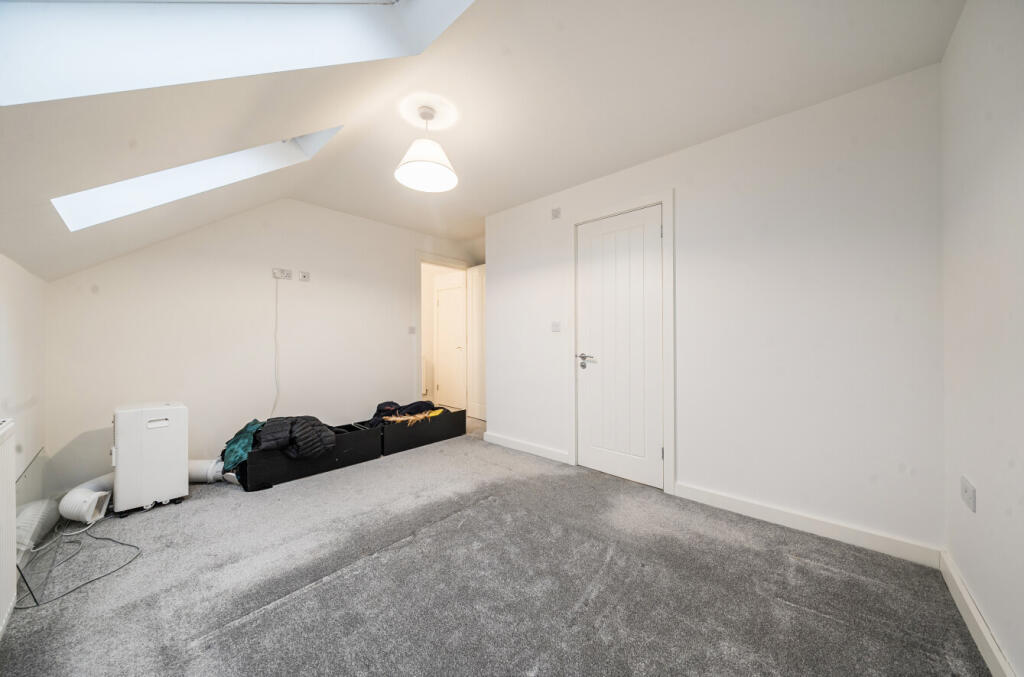 1364864-9-68ed35d...