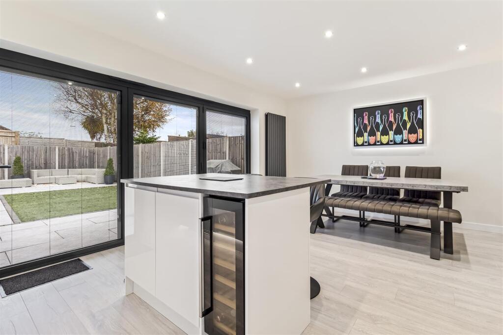 42 Terringes Avenue-017.JPG