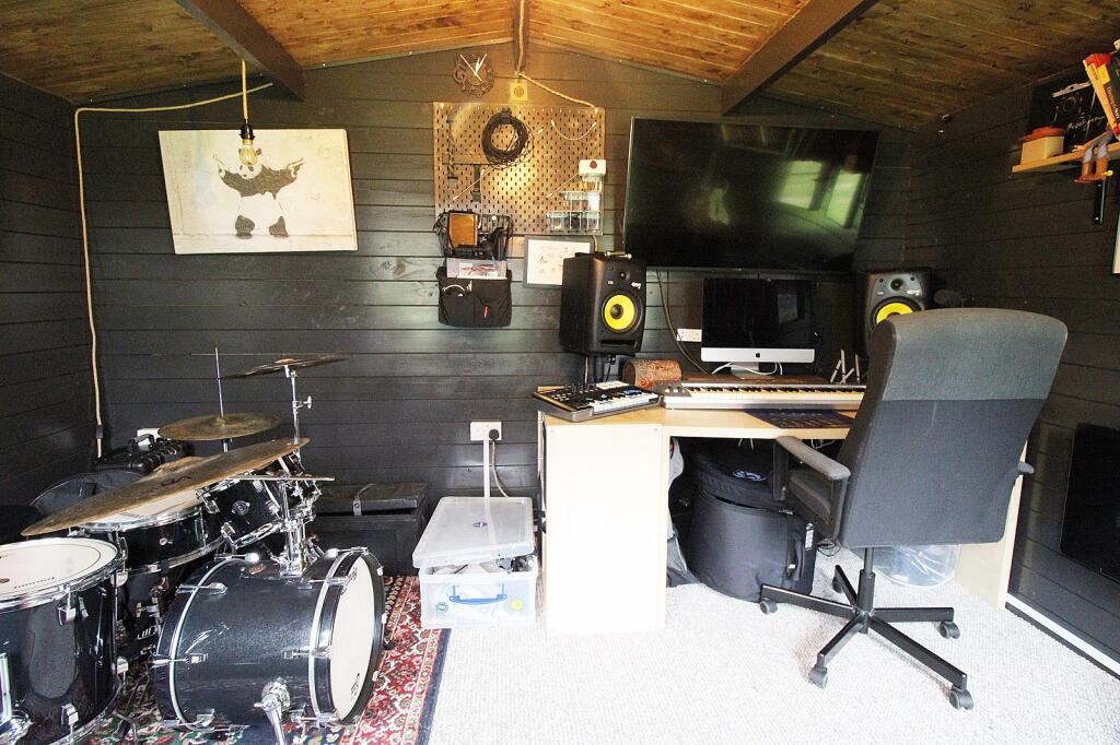 Garden room
