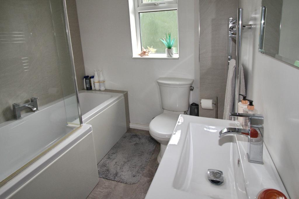 Main bathroom