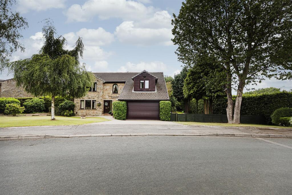 Bramleys Estate Agents - Woodsome Park - Fenay Bri