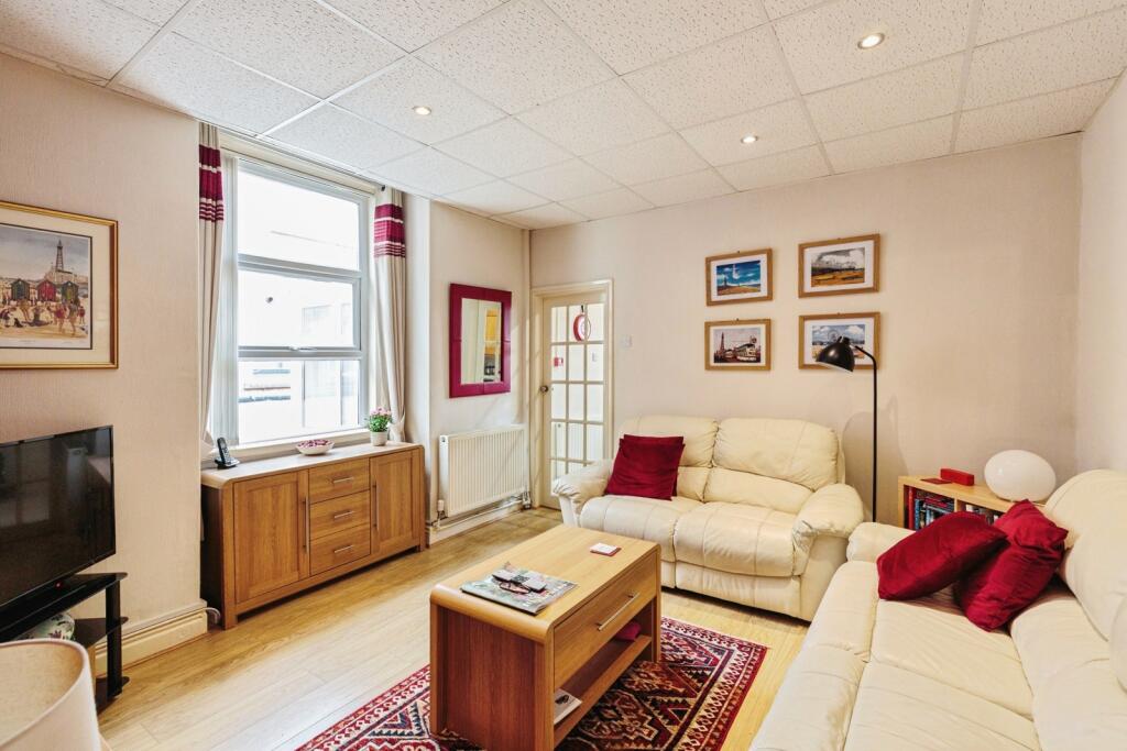Flat 2 - Lounge