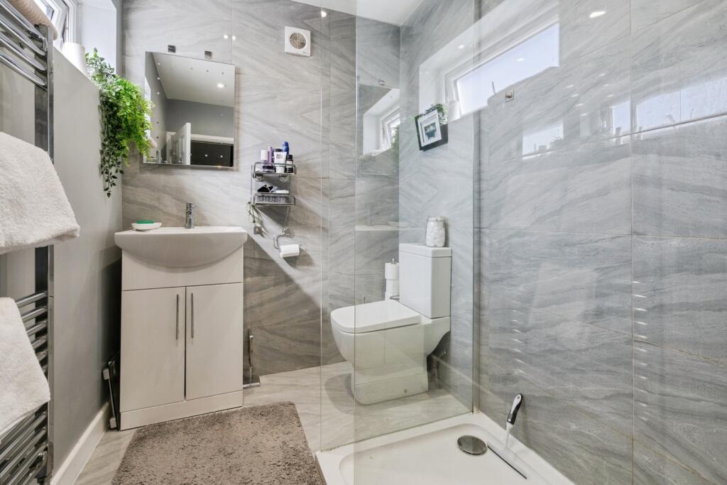 Ensuite