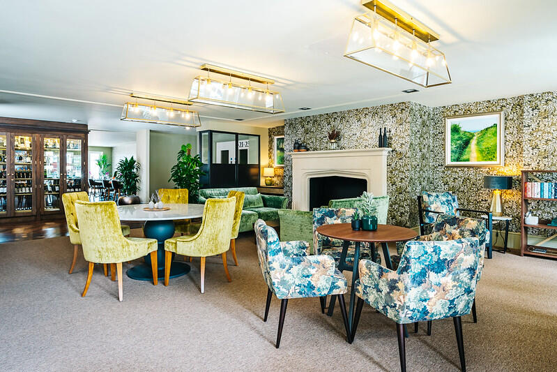 Village Lounge