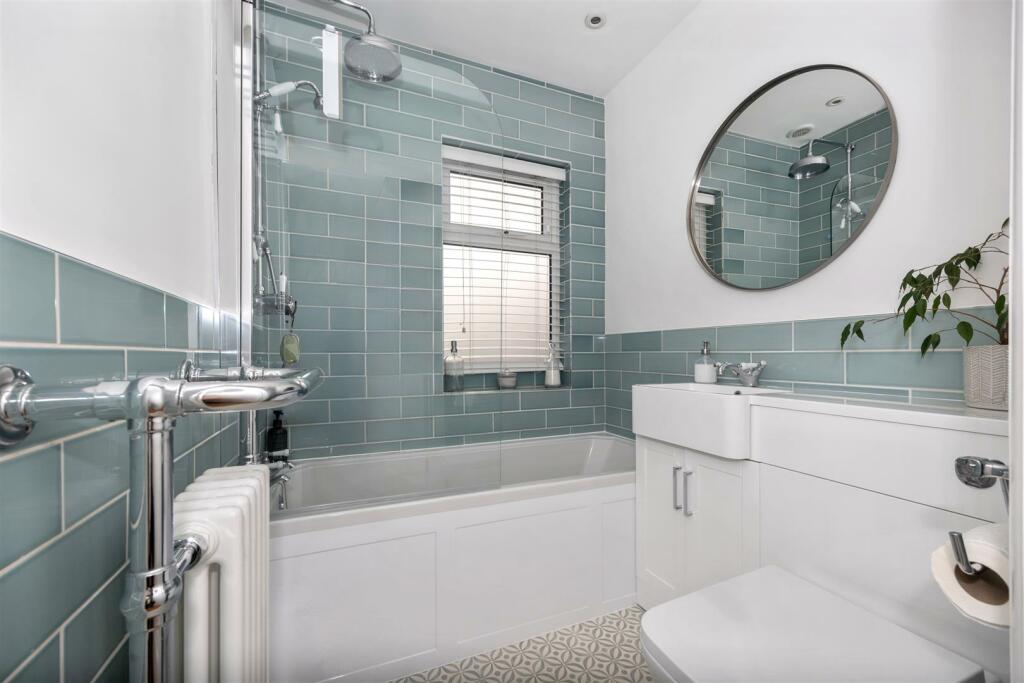 Pavillion Road, 77-006.jpg