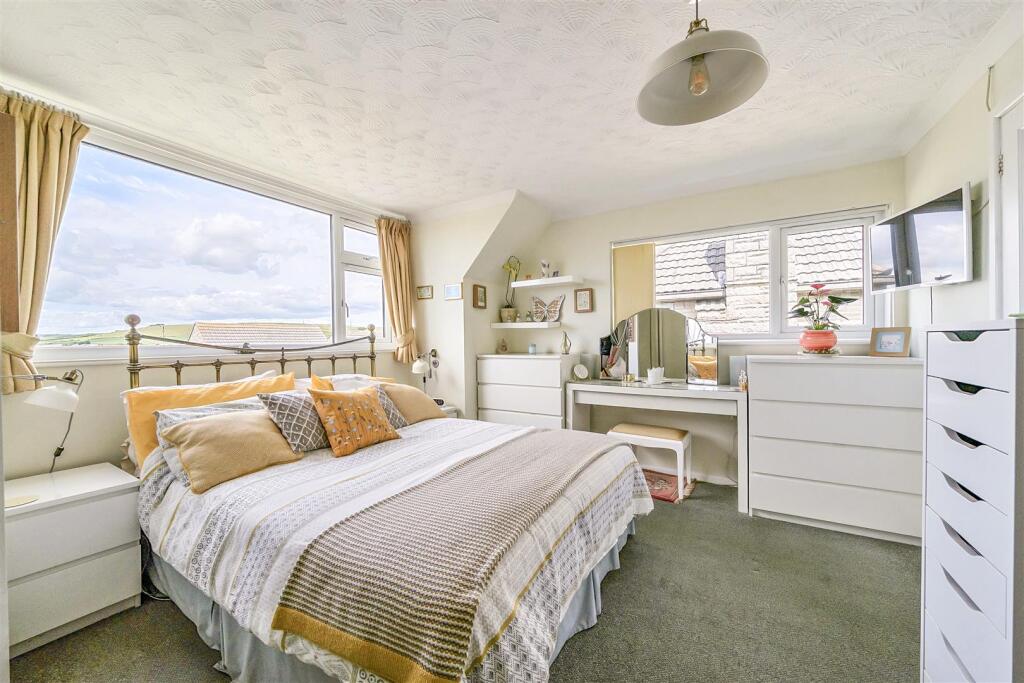 1294869-11-68371f34005cc.jpg