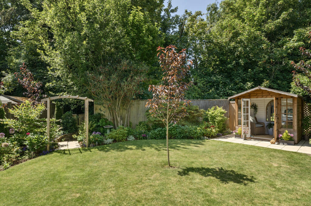 1309824-4-6852fe7...