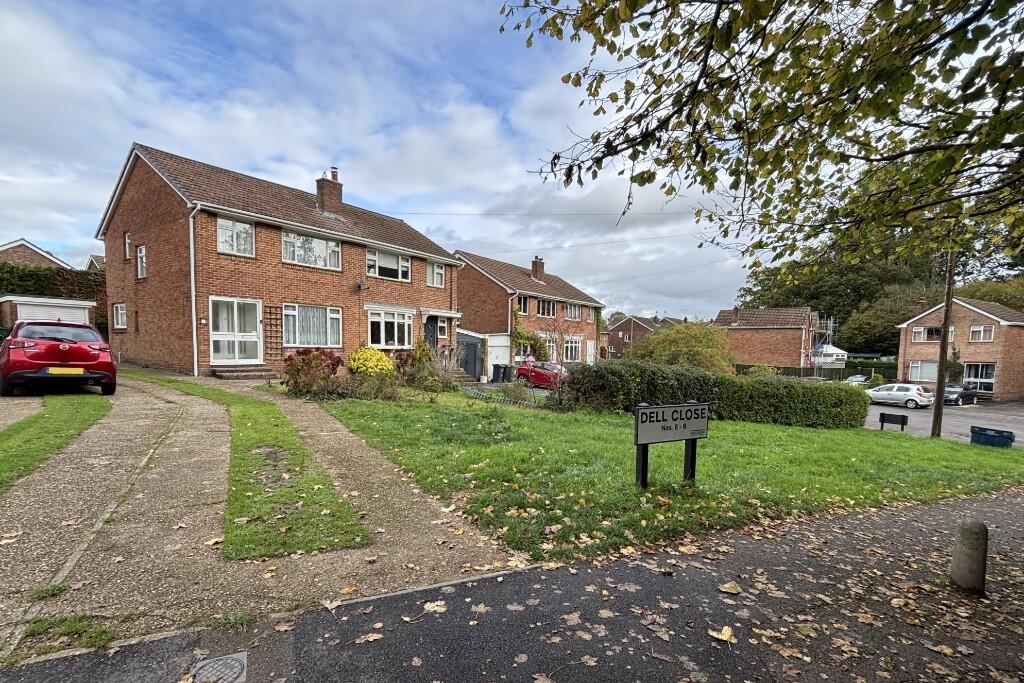 Dell Close