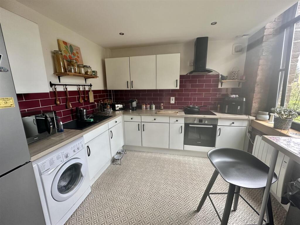 Bramleys Estate Agents - Independent Chapel - Heck