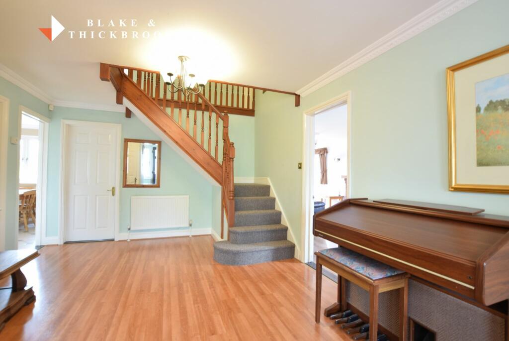 RECEPTION HALLWAY