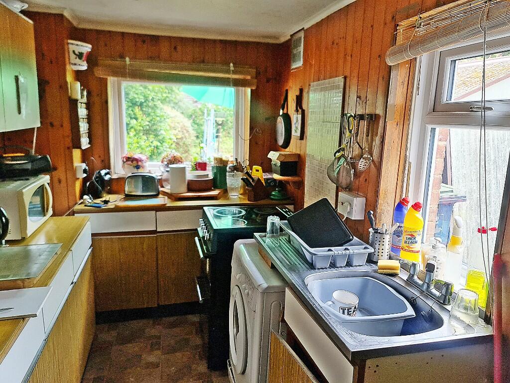Dual Aspect Kitchen