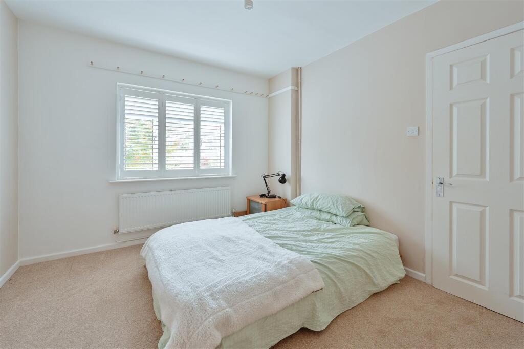 22 Lawn Ave-2.jpg