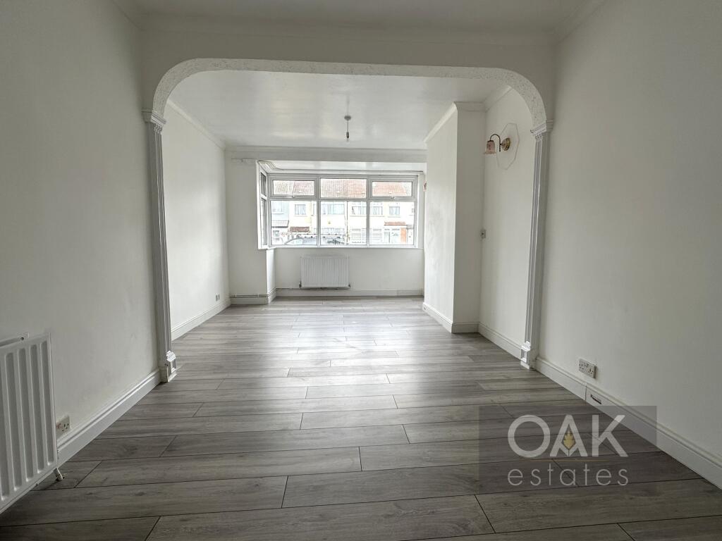 Leda Avenue, Enfield EN3