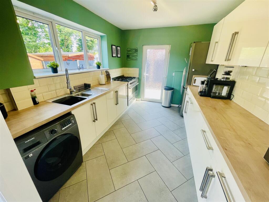 Open Plan Kitchen/Dining Room