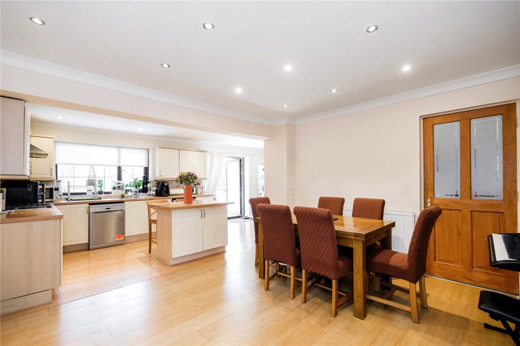 Dining Room/Kitchen
