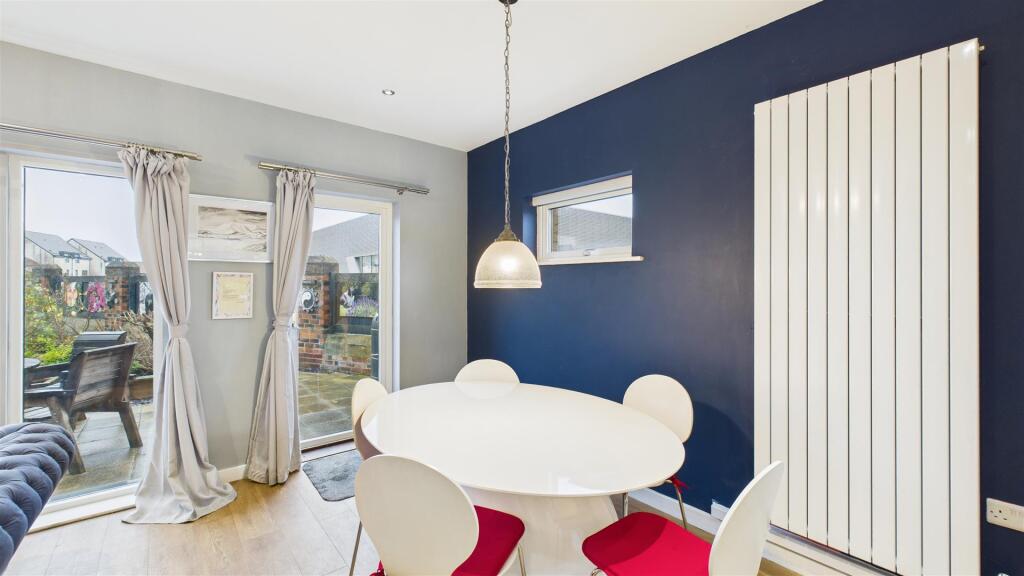 Open Plan Kitchen &amp; Living Area