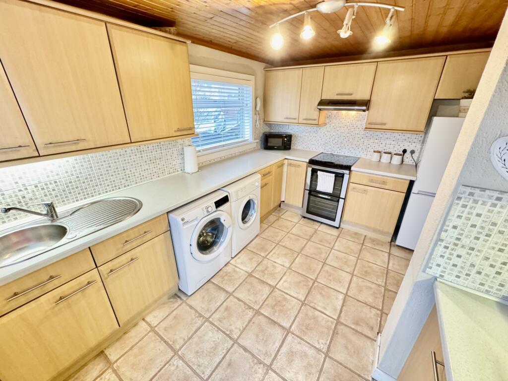 983B29FF-9A50-47B3-A515-077D15ABF7B6