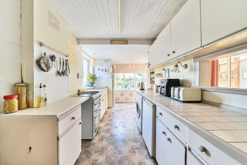 1319109-4-6874da5...