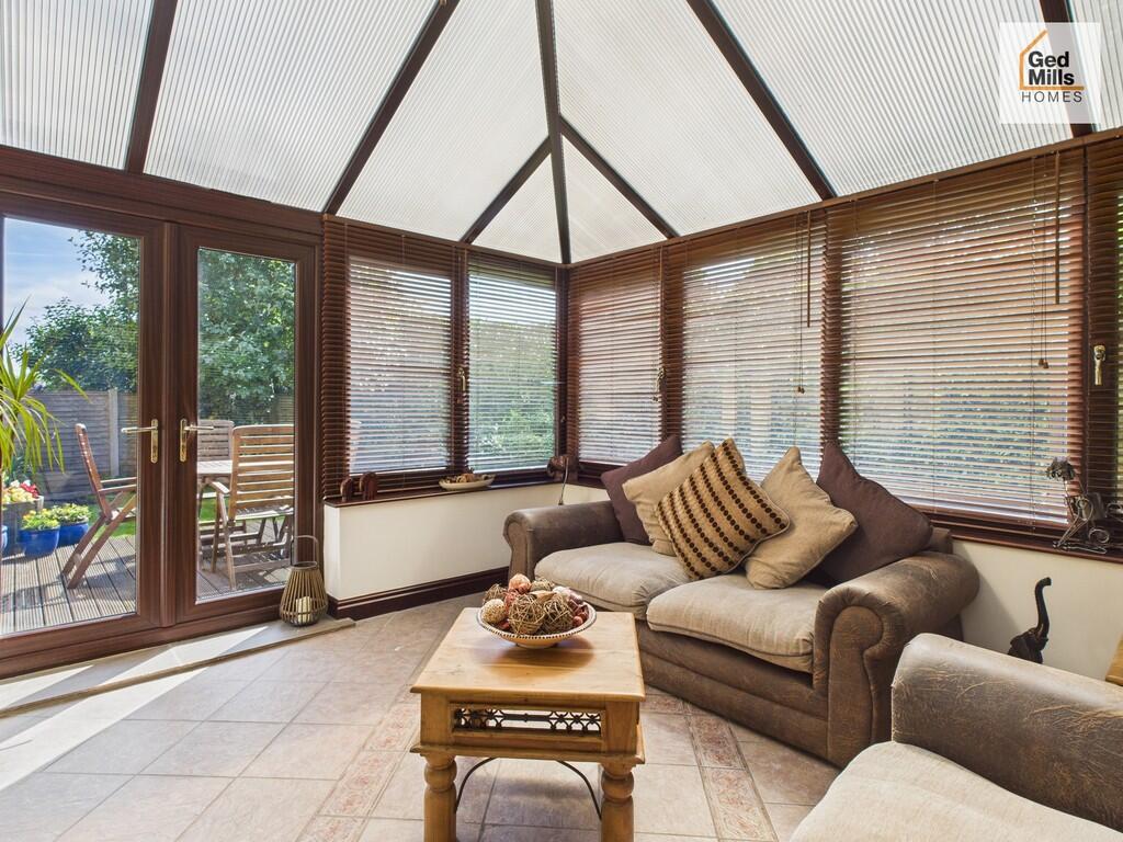 CAM04261G0-PR0077...