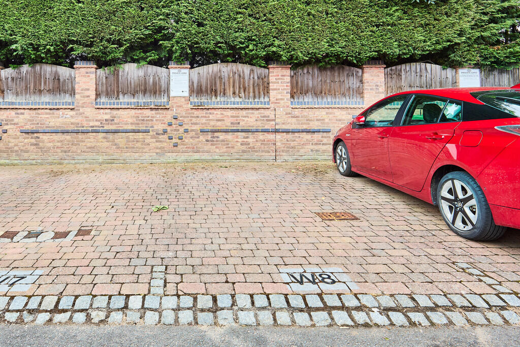 Edward Knight 202...