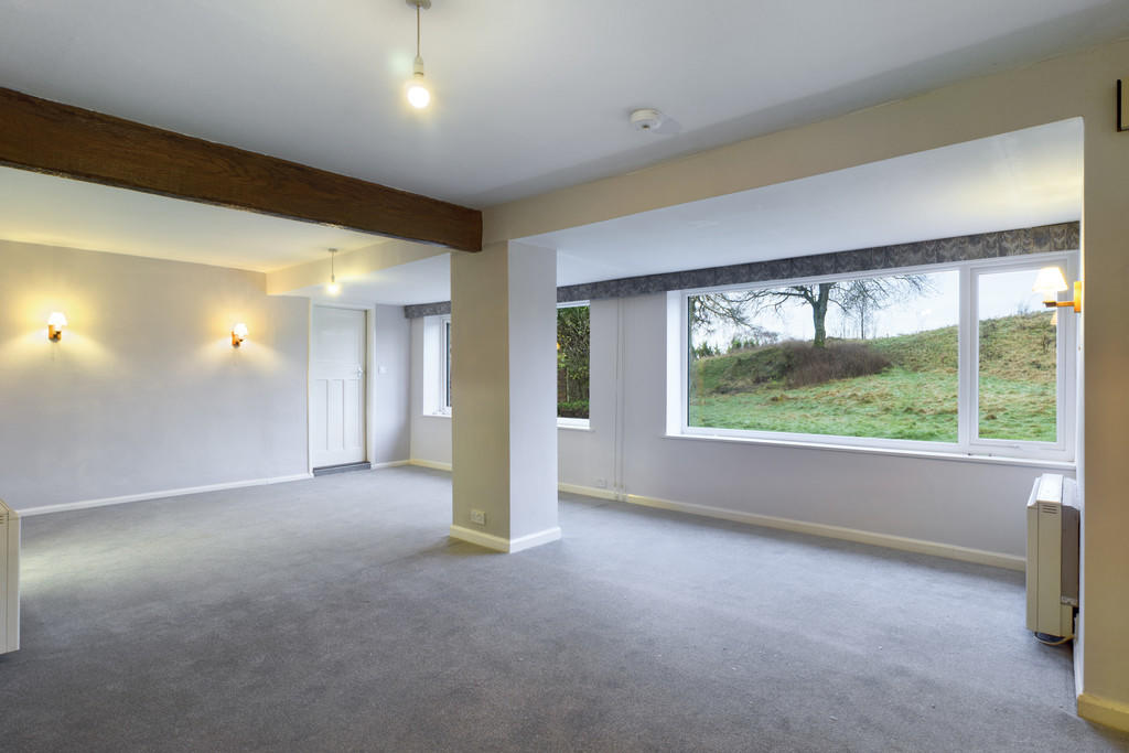 Spacious Lounge