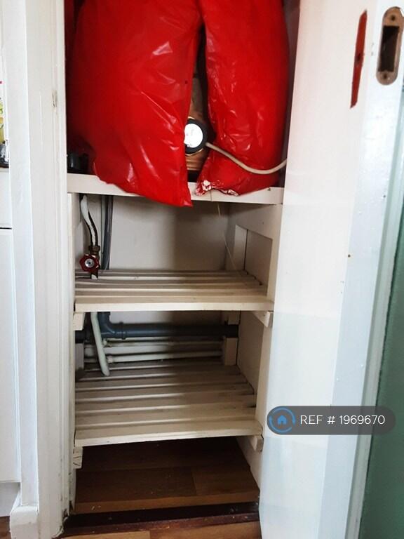 Kitchen Water Tank And Storage 