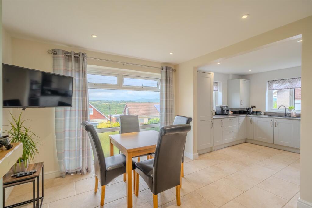 5 Glen Usk View-16.jpg