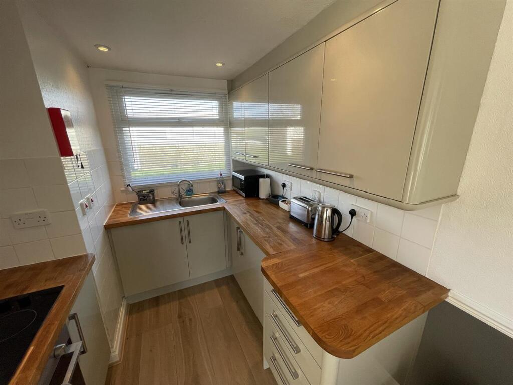 Kitchen.JPEG