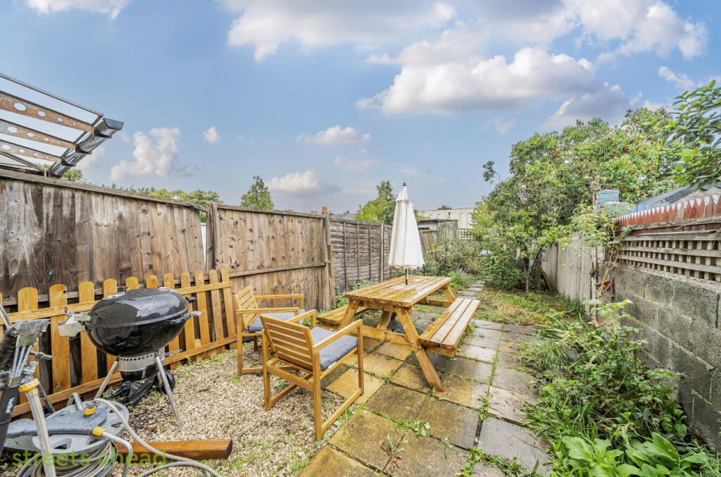 fb719b02-e6c5-4bb...