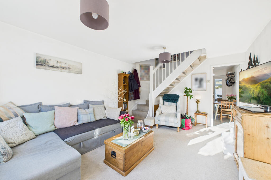 CAM05449G0-PR0040-STILL001