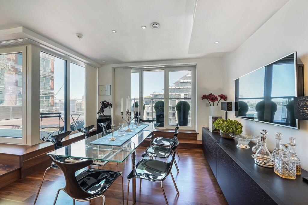 Battersea Reach, ...