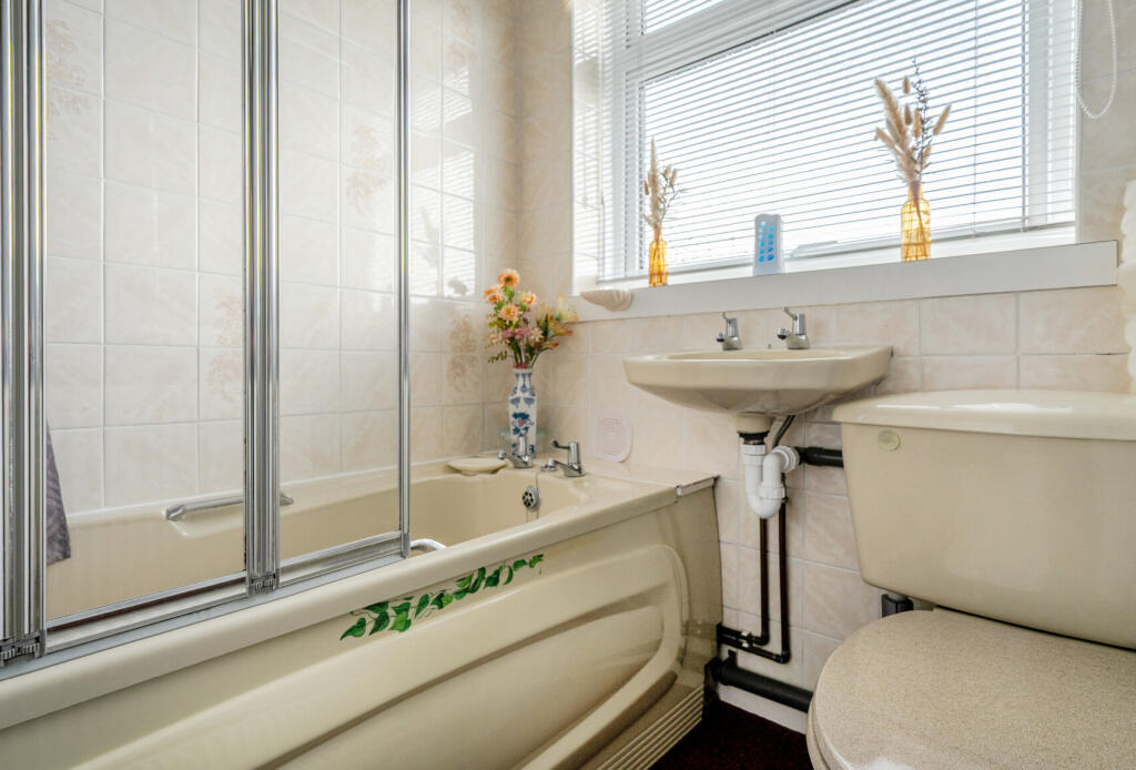 17-68235b9e794e8-...