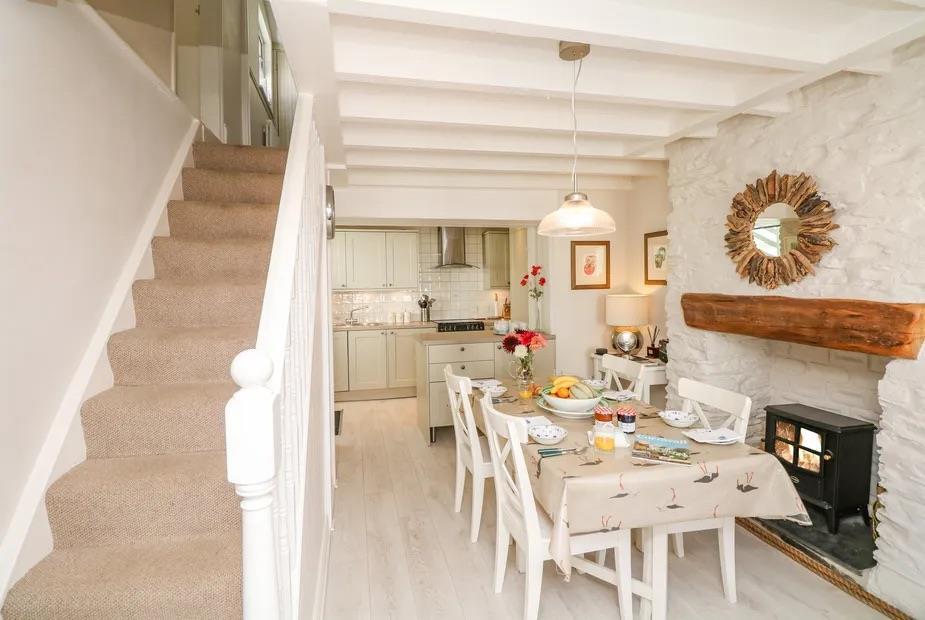 Dining Room _ Kitchen.JPG