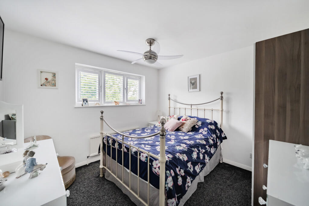 1304888-16-6841ae...