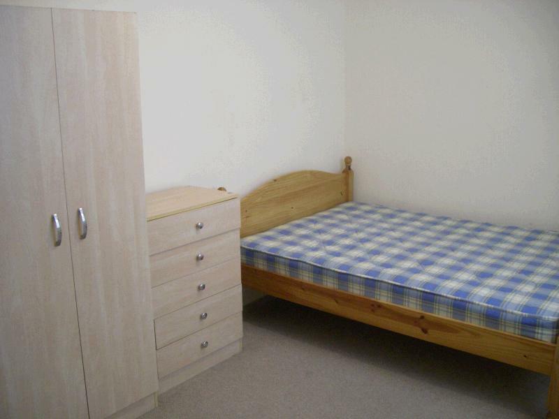 Photograph 4