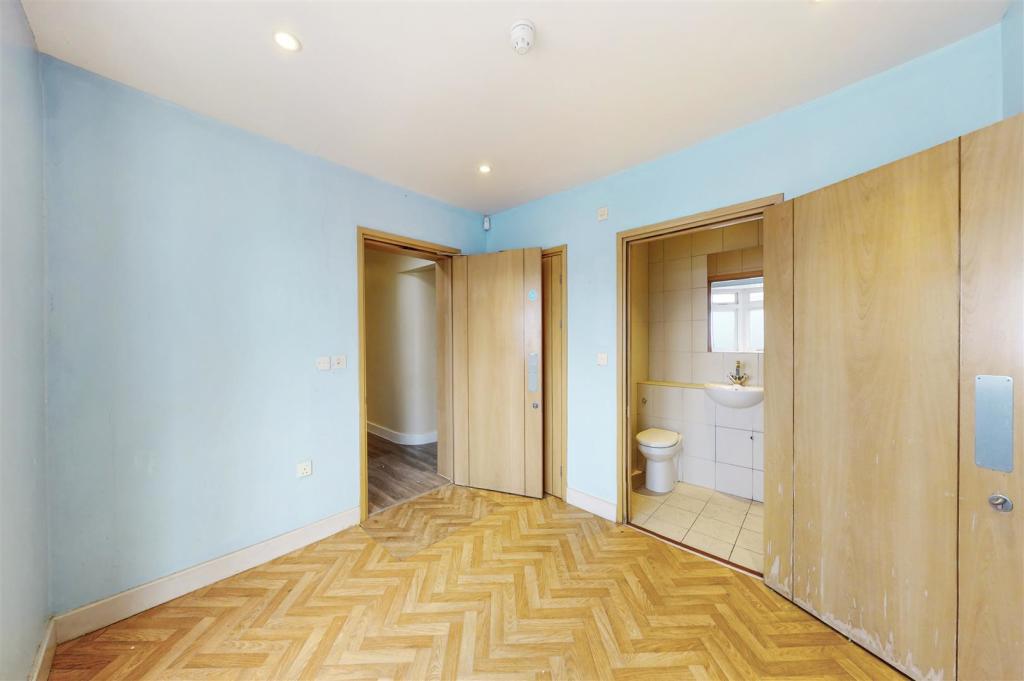 45A Langham Gardens - cs5Y4ug2i9S8pvegufe9.jpg