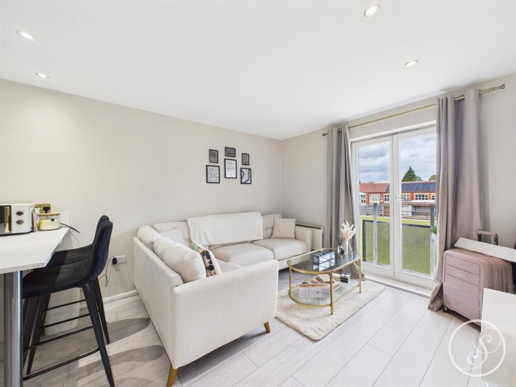 KITCHEN/ LIVING AREA