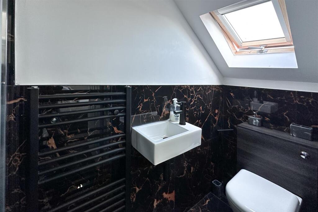 Staycasa Accommodation Manchester Carrill  2024AUG